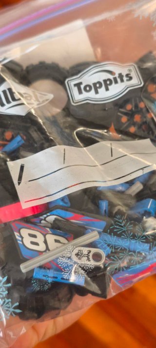 LEGO Technic 42010 y 42021
