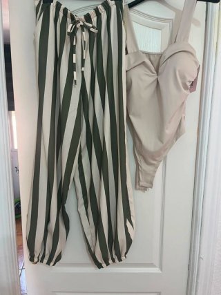 Conjunto de pantalón y top de encaje