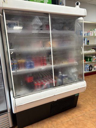 Nevera expositora refrigerada