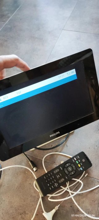 Pantalla Philips con batería y lector de tarjetas
