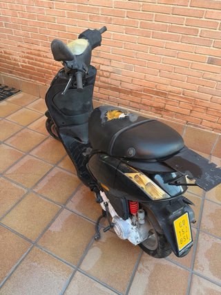 Piaggio Zip Scooter Negro