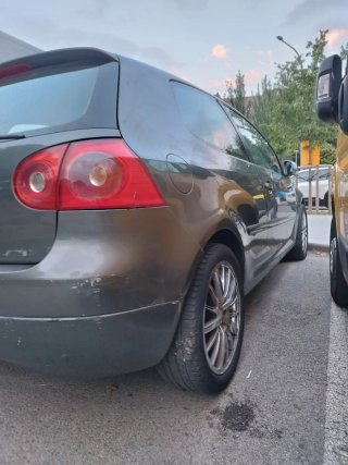 Volkswagen Golf 2004