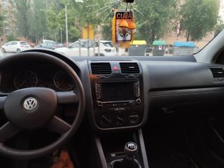 Volkswagen Golf 2004