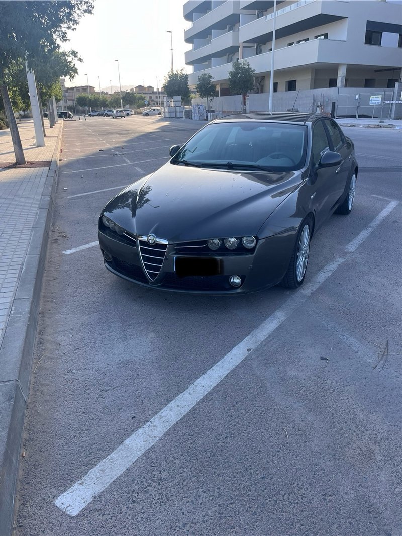Alfa Romeo 159 2007 - foto 1