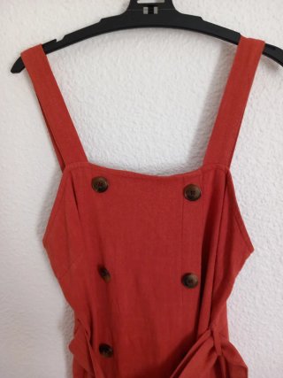 Vestido naranja/rojo con cinturón