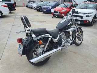 SUZUKI INTRUDER 250