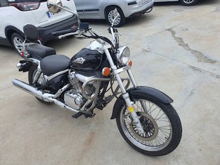 SUZUKI INTRUDER 250