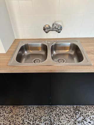 Cocina completa equipada con electrodomésticos