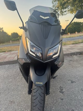 Yamaha TMAX 530 Black Edition