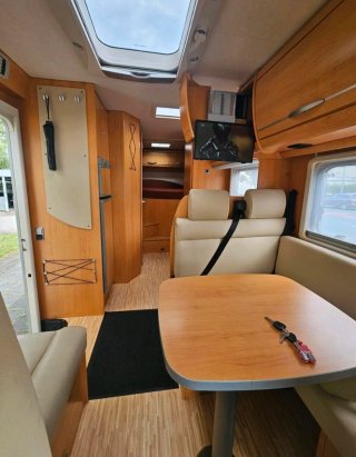 Hymer 664CL 2008