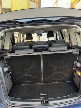 Volkswagen Touran 7 plazas 2011