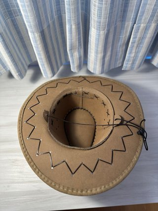 Sombrero vaquero marrón con cordón