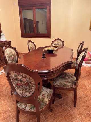 Mueble de salón y espejo se escuchan ofertas