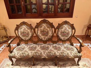 Mueble de salón y espejo se escuchan ofertas