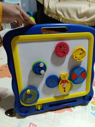 Pizarra magnética infantil azul y amarilla