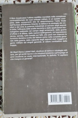 Libro storia militare della seconda guerra mondial