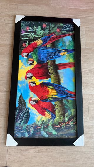 Cuadro de guacamayos de madera