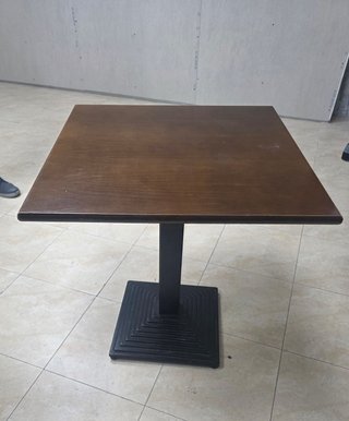 Mesa de bar/restaurante madera y metal