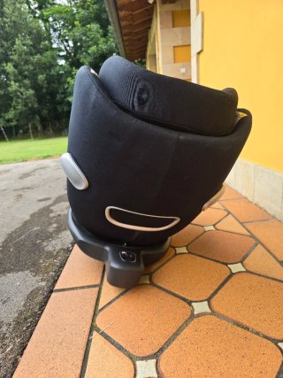 Silla de coche Cybex negra