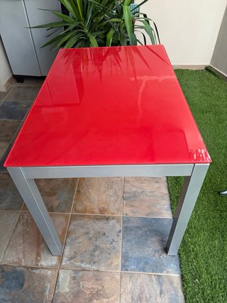 Mesa de cocina cristal roja y gris extensible