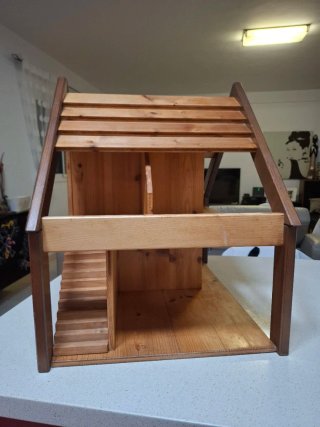 Casita de madera infantil