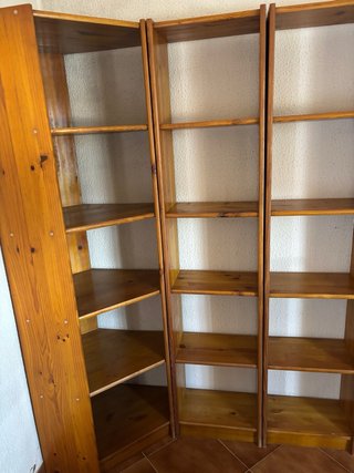 Estanterías de pino: verticales y rinconera