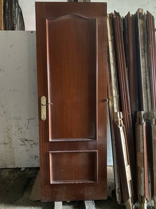 Lote de 7 puertas de madera