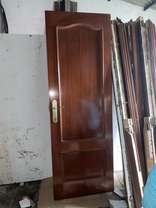 Lote de 7 puertas de madera