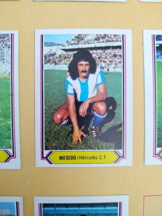 ALBUM DE CROMOS DE FUTBOL , ESTE , LIGA 80 81