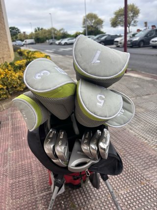 Palos de Golf Wilson Staff Mujer