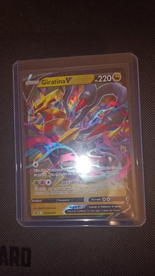 Carta Pokémon Giratina V SWSH259