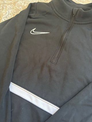 Felpa Nike nera con zip sportiva