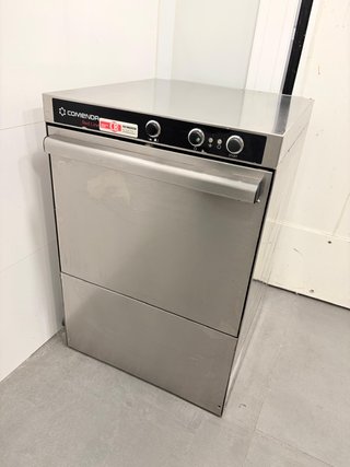 Lavastoviglie industriale Comenda Red Line
