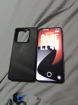 Teléfono móvil negro