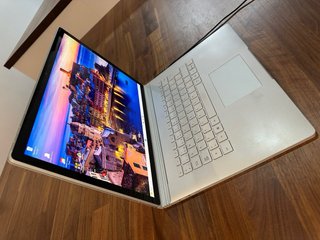 Microsoft Surface Book 2 i7 Plata