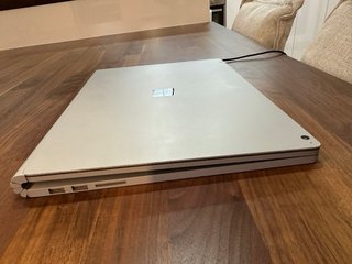 Microsoft Surface Book 2 i7 Plata