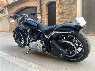 Harley Davidson Breakout