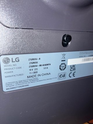 Monitor LG Ultragear 27 4K 144Hz