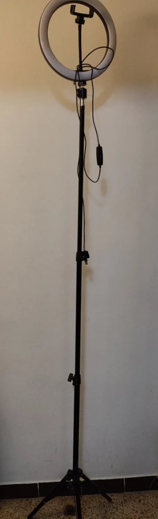 Aro de luz con trípode