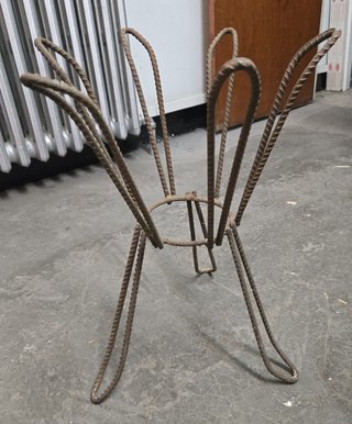 Soporte macetas hierro forjado