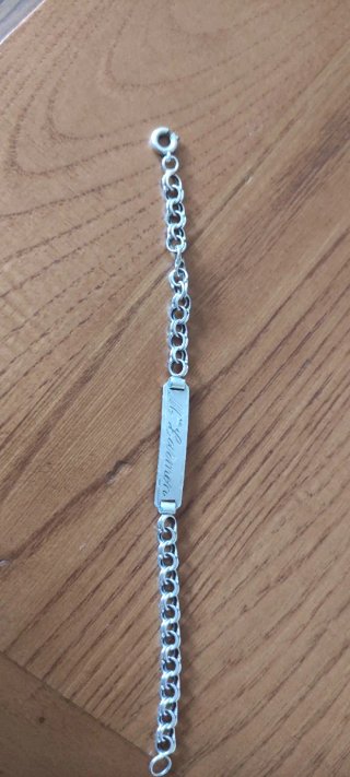 Pulsera esclava de plata grabada