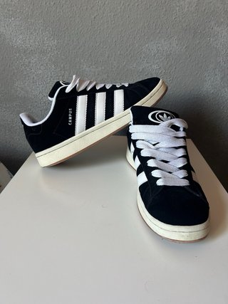 Zapatillas Adidas Campus 00s Negras y Blancas