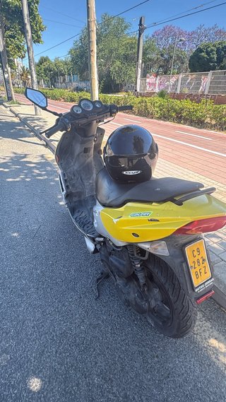 Peugeot Speedfight 2 Scooter Plata/Amarillo