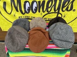 Boinasvarias marcas  grises y multicolor