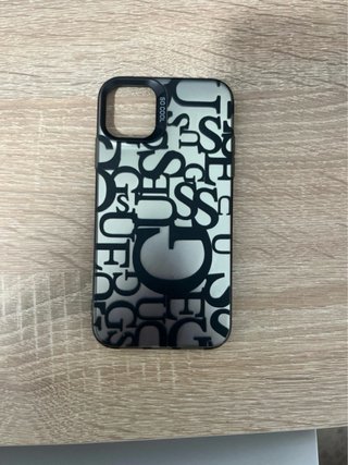 Funda iPhone 11 Guess Negra y Gris