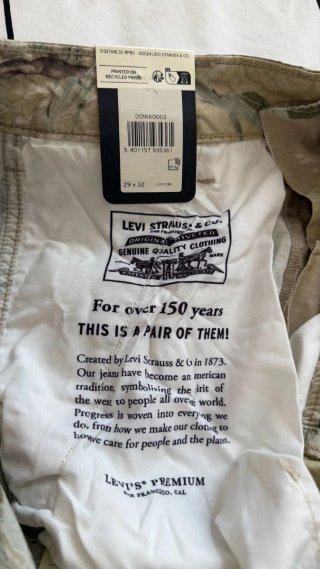 Levi's Parachute Cargos Beige Talla 30-32 nuevo