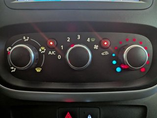 Nissan NV300 FURGON ISOTERMO 2.0DCI 120CV L2H1
