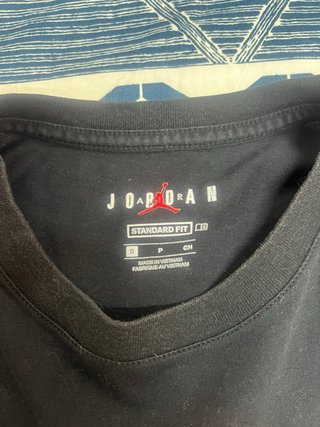 Camiseta manga larga negra Jordan  (Talla S)