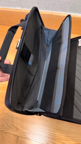 Funda portátil Thule Gauntlet 15 Negra