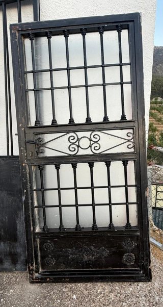 Puerta de forja artesanal 200x90